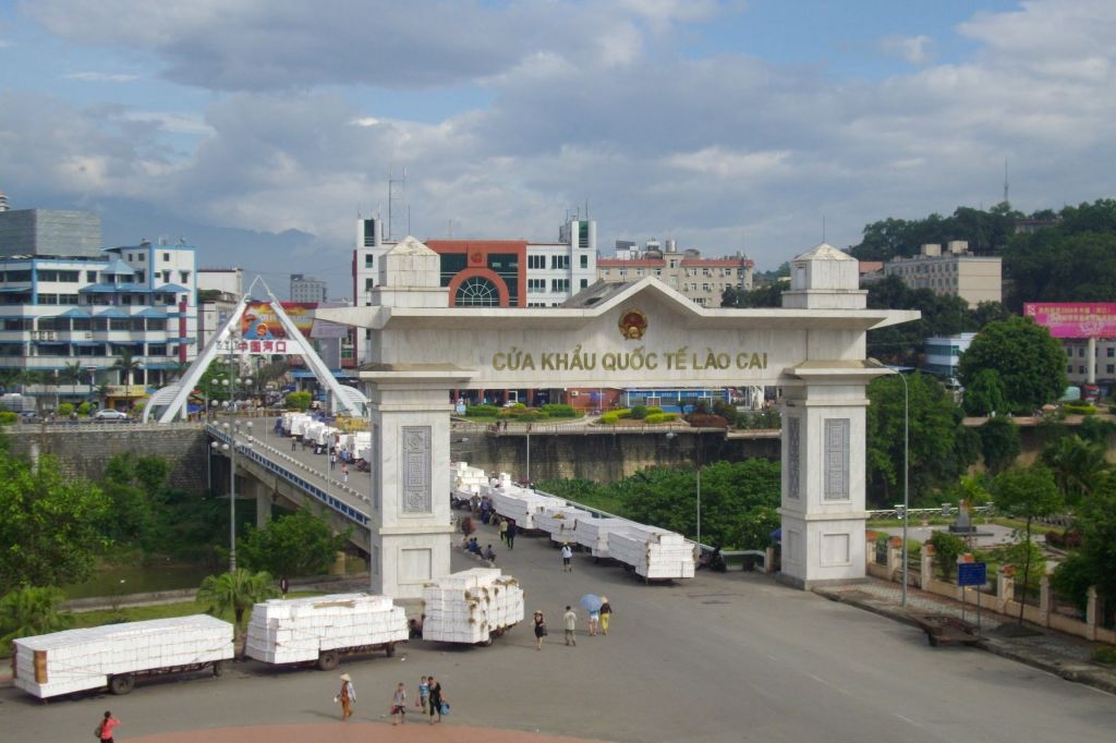 tu ngay 112020 cam cac phuong tien giao thong qua cua khau quoc te lao cai ha khau