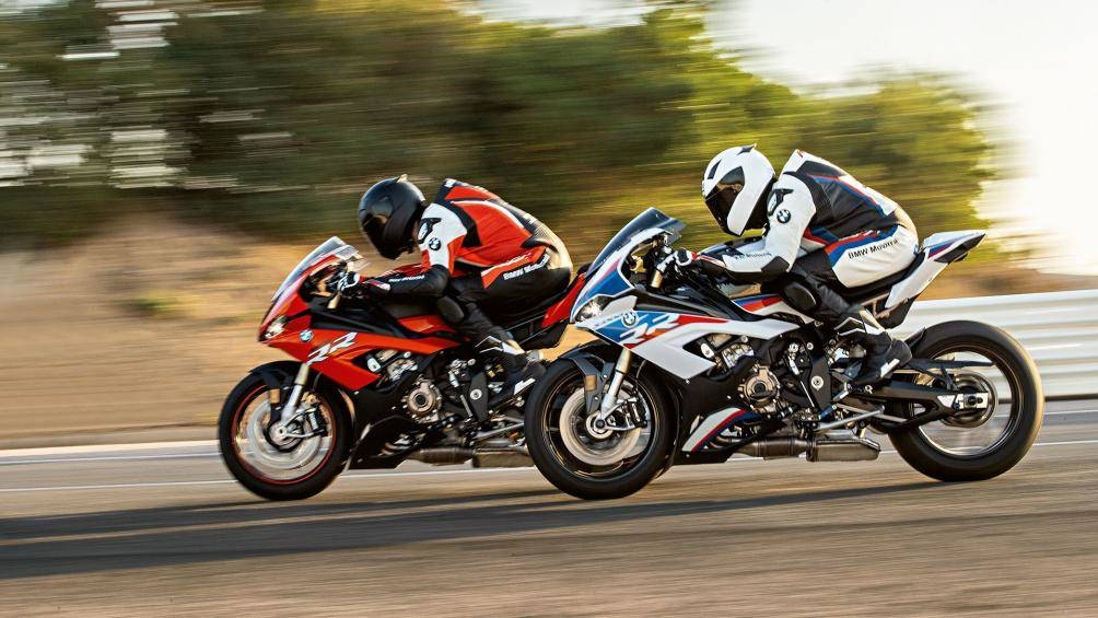 Video: BMW Motorrad S 1000 RR cập bến Việt Nam, bản cao nhất hơn 1 tỉ đồng video anh bmw motorrad s 1000 rr cap ben viet nam voi ban cao nhat hon 1 ti dong