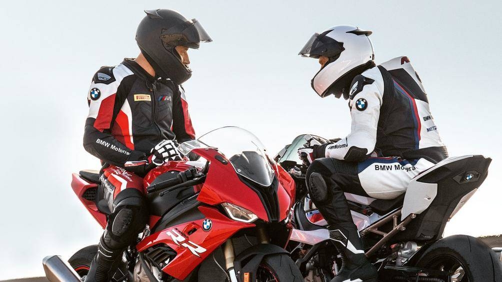 Video: BMW Motorrad S 1000 RR cập bến Việt Nam, bản cao nhất hơn 1 tỉ đồng video anh bmw motorrad s 1000 rr cap ben viet nam voi ban cao nhat hon 1 ti dong