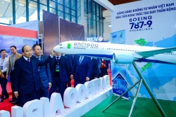 can canh chuyen bay dac biet cua bamboo airways dua cong dan sec va chau au hoi huong