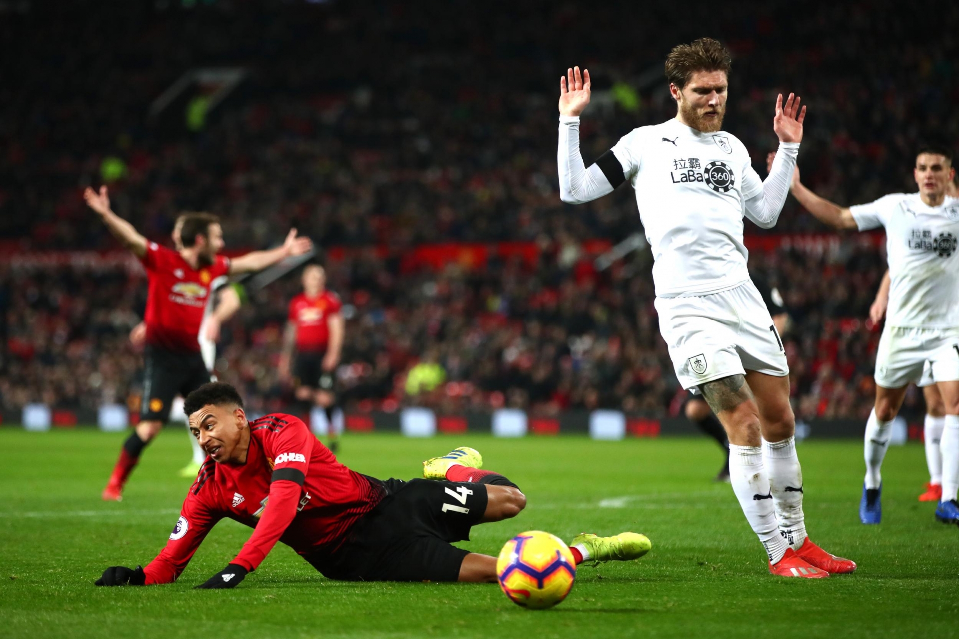 Soi kèo, nhận định kết quả bóng đá Burnley vs Manchester United (02h45-29/12) link xem truc tiep soi keo va nhan dinh ket qua burnley vs manchester united 02h45 2912