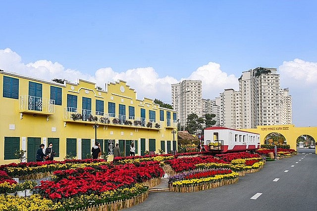 Đường hoa với chủ đề chuyến tàu Trải nghiệm