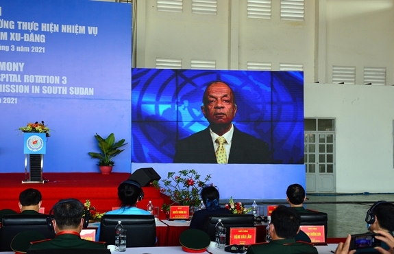 Bệnh viện dã chiến cấp 2 số 3 lên đường đến Nam Sudan: Mang văn hoá Việt Nam giao lưu với bạn bè quốc tế Bệnh viện dã chiến cấp 2 số 3 lên đường đến Nam Sudan: Mang văn hoá Việt Nam giao lưu với bạn bè quốc tế