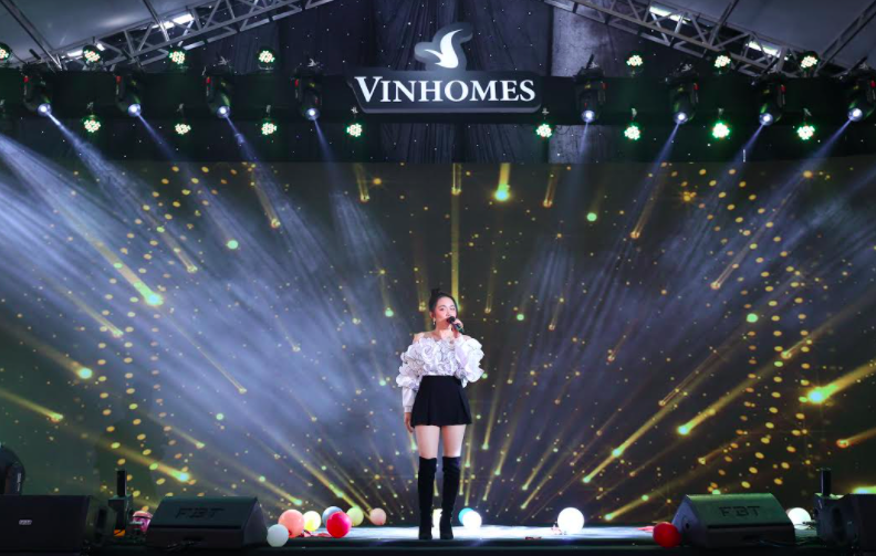 Hàng nghìn ứng viên tham dự đại hội tuyển dụng Bất động sản lớn nhất 2021 Hàng nghìn ứng viên tham dự đại hội tuyển dụng Bất động sản lớn nhất 2021