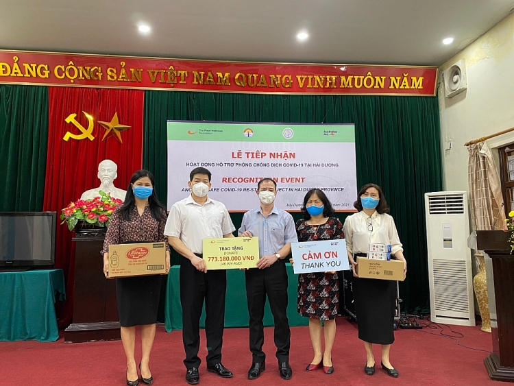Quỹ Fred Hollows Việt Nam tặng thiết bị, vật tư y tế trị giá gần 800 triệu đồng giúp Hải Dương phòng chống dịch COVID-19 Quỹ Fred Hollows Việt Nam tặng thiết bị, vật tư y tế trị giá gần 800 triệu đồng giúp Hải Dương phòng chống dịch COVID-19