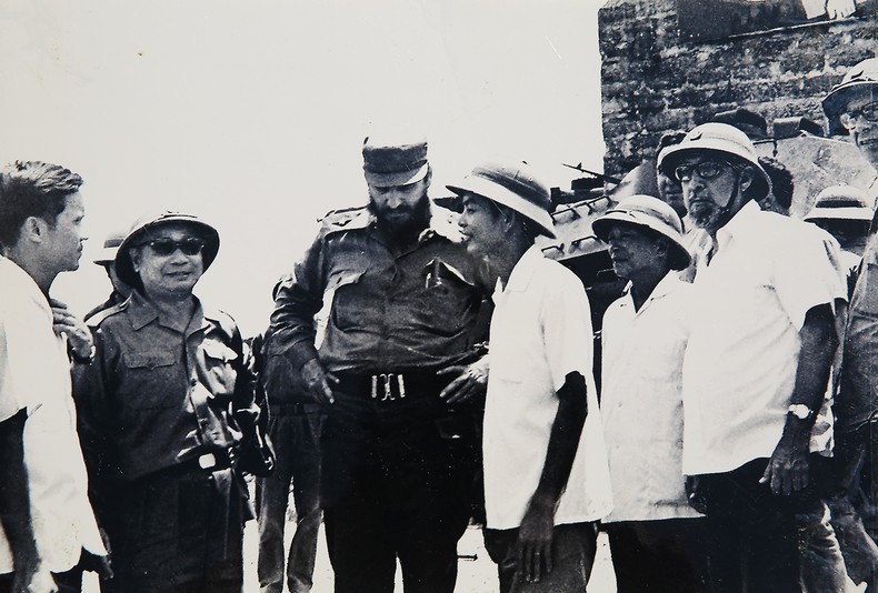 [Ảnh] Bộ ảnh độc đáo về sự kiện đón Chủ tịch Fidel Castro thăm Quảng Trị (Phần 2) ảnh 4