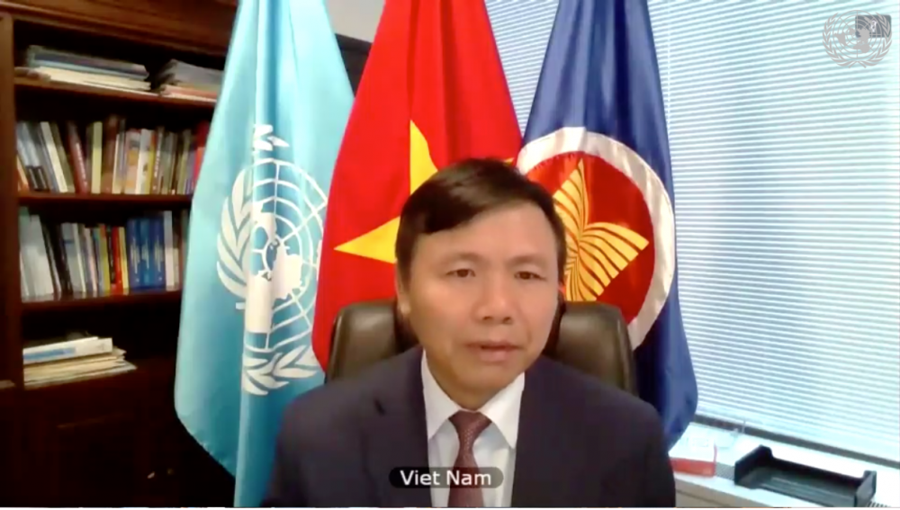 Đại sứ Đặng Đình Quý phát biểu tại phiên họp của HĐBA về tình hình Syria. (Nguồn: Phái đoàn đại diện thường trực Việt Nam tại LHQ) 2039 hdba hop ve tinh hinh syria uy ban hien phap sap khoi dong lai dam phan sau 9 thang gian doan