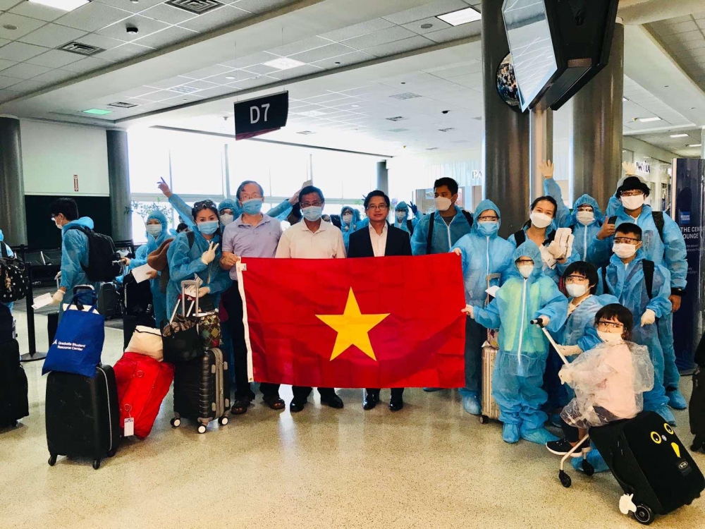 Phó Thủ tướng: Tết đã an lành nhưng vẫn không được mất cảnh giác Phó Thủ tướng: Tết đã an lành nhưng vẫn không được mất cảnh giác