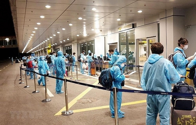 Đưa 232 công dân Việt Nam từ Uzbekistan về nước an toàn. (Nguồn: TTXVN) 5808 dua 232 cong dan viet nam tu uzbekistan ve nuoc an toan