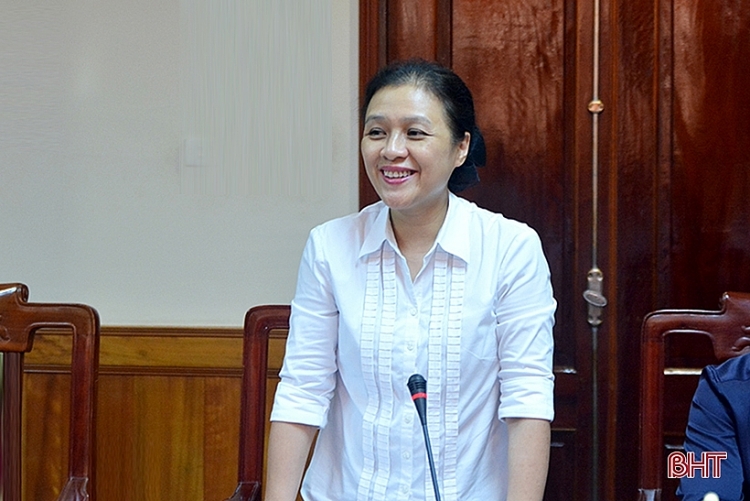 Bí thư Đảng đoàn, Chủ tịch Liên hiệp các tổ chức hữu nghị Việt Nam Nguyễn Phương Nga phát biểu tại buổi làm việc. 4356 109d0184914t27048l0