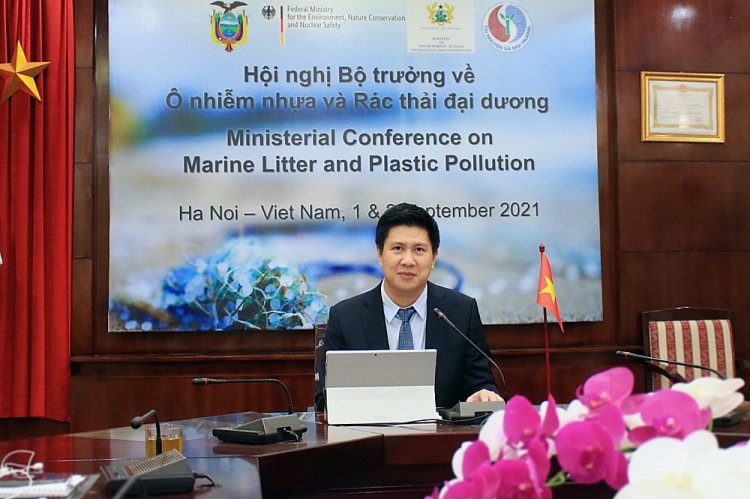 Phó Tổng cục trưởng Nguyễn Quế Lâm phát biểu khai mạc Hội nghị tại đầu cầu Tổng cục Biển và Hải đảo Việt Nam Phó Tổng cục trưởng Nguyễn Quế Lâm phát biểu khai mạc Hội nghị tại đầu cầu Tổng cục Biển và Hải đảo Việt Nam