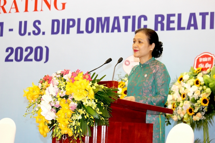 Kỷ niệm 25 năm quan hệ ngoại giao Việt Nam - Hoa Kỳ: Kỷ niệm 25 năm quan hệ ngoại giao Việt Nam - Hoa Kỳ: