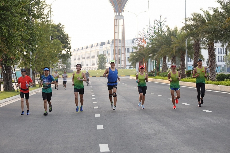 CLB Cầu Giấy Runners đã sẵn sàng tham dự VPHM 2020 với tinh thần cao nhất CLB Cầu Giấy Runners đã sẵn sàng tham dự VPHM 2020 với tinh thần cao nhất