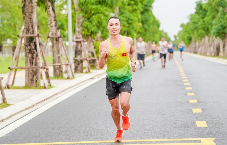 ‘Dị nhân’ làng chạy phong trào và khát vọng dự SEA Games từ VPBank Hanoi Marathon ASEAN 2020 ‘Dị nhân’ làng chạy phong trào và khát vọng dự SEA Games từ VPBank Hanoi Marathon ASEAN 2020