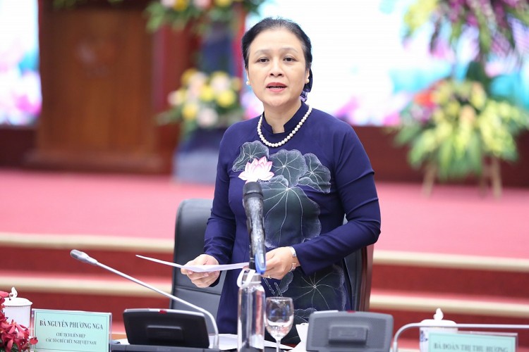 Đại sứ Nguyễn Phương Nga, Chủ tịch Liên hiệp các tổ chức hữu nghị Việt Nam phát biểu tại Hội nghị. Đại sứ Nguyễn Phương Nga, Chủ tịch Liên hiệp các tổ chức hữu nghị Việt Nam phát biểu tại Hội nghị.