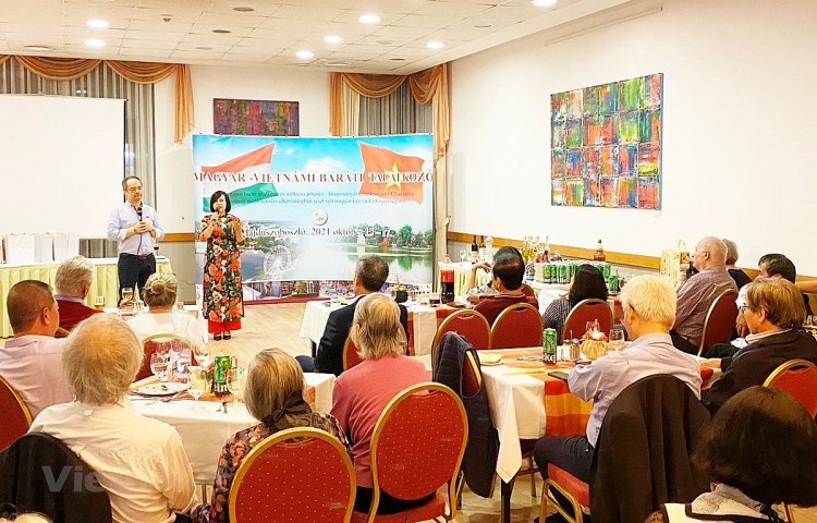 Đại sứ Nguyễn Thị Bích Thảo phát biểu. (Ảnh: Hồng Kỳ/Vietnam+) Đại sứ Nguyễn Thị Bích Thảo phát biểu. (Ảnh: Hồng Kỳ/Vietnam+)