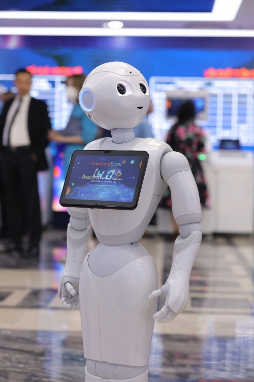 Robot Pepper thông minh đón tiếp, nhận diện, trò chuyện, tư vấn và hỗ trợ khách mời. Robot Pepper thông minh đón tiếp, nhận diện, trò chuyện, tư vấn và hỗ trợ khách mời.