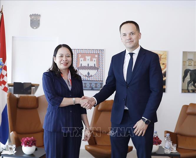 Phó Chủ tịch nước Võ Thị Ánh Xuân bắt đầu chuyến thăm chính thức Croatia Chú thích ảnh