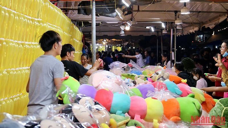 Vientiane tưng bừng không khí lễ hội mãn chay Vientiane tưng bừng không khí lễ hội mãn chay ảnh 1