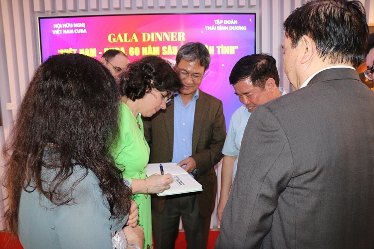 Đại sứ Cuba Lianys Torres Rivera: “Việt Nam luôn trong trái tim tôi”