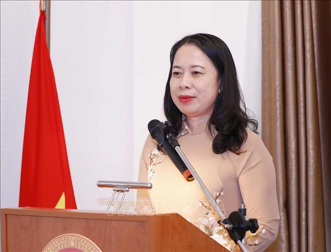 Phó Chủ tịch nước Võ Thị Ánh Xuân gặp đại diện cộng đồng người Việt tại Hy Lạp Phó Chủ tịch nước Võ Thị Ánh Xuân gặp đại diện cộng đồng người Việt tại Hy Lạp Ảnh thời sự trong nước - Nội chính & Ngoại giao - Thông tấn xã V