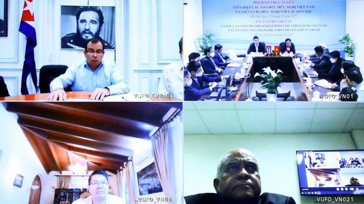 Quang cảnh buổi hội đàm trực tuyến. Quang cảnh buổi hội đàm trực tuyến.