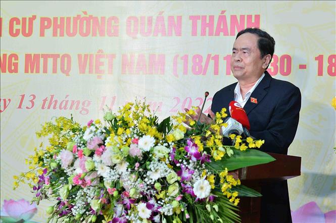 Chủ tịch Quốc hội Vương Đình Huệ dự Ngày hội Đại đoàn kết toàn dân tộc tại phường Quán Thánh, Hà Nội Chú thích ảnh