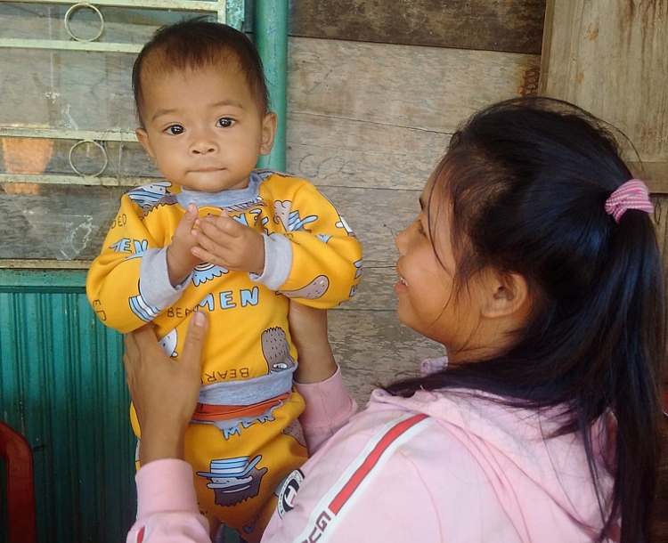 Đảng và Nhà nước luôn có những chủ trương, chính sách đúng đắn, kịp thời chăm lo đời sống cho đồng bào dân tộc thiểu số