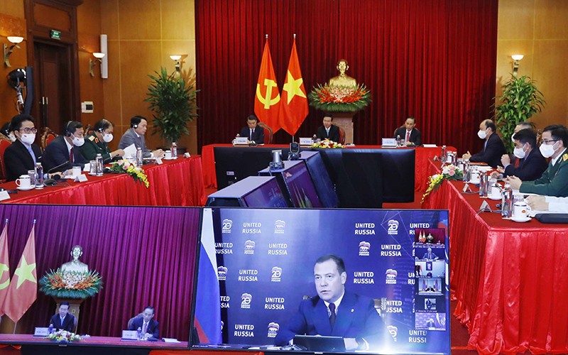 Phát huy vai trò tiên phong của đối ngoại trong thời kỳ mới Phát huy vai trò tiên phong của đối ngoại trong thời kỳ mới