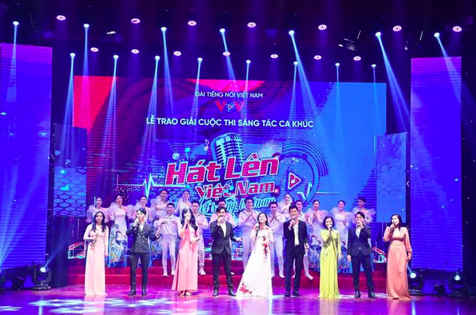 Lễ trao giải Cuộc thi sáng tác ca khúc 'Hát lên Việt Nam – Let's sing Vietnam Nhạc sĩ người Mông Cổ đoạt giải Đặc biệt cuộc thi sáng tác ca khúc về tình yêu đối với Việt Nam