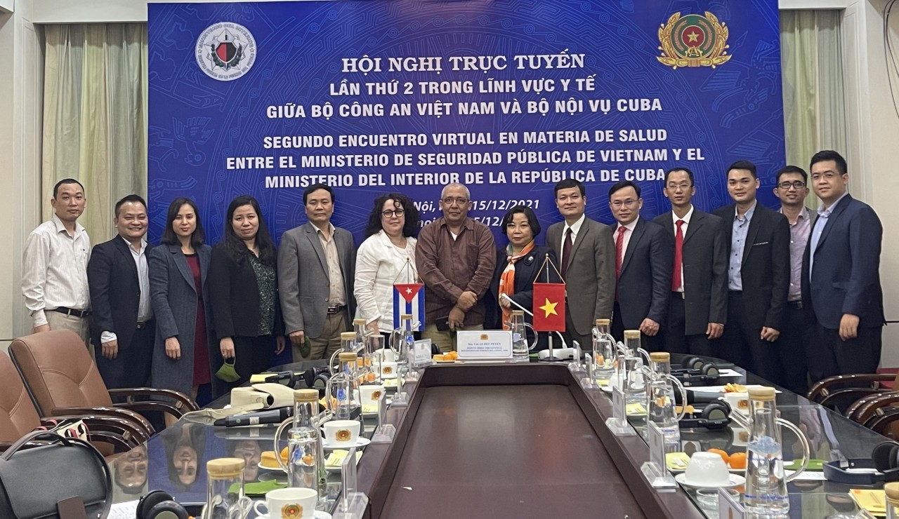 Quang cảnh buổi Hội thảo tại đầu cầu Hà Nội. Quang cảnh buổi Hội thảo tại đầu cầu Hà Nội.