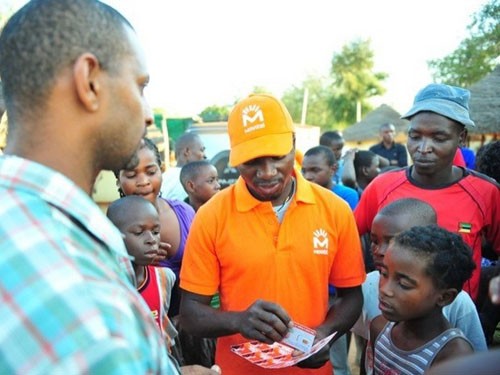 Viettel đưa dịch vụ tới từng ngôi làng ở Mozambique. Viettel đưa dịch vụ tới từng ngôi làng ở Mozambique.