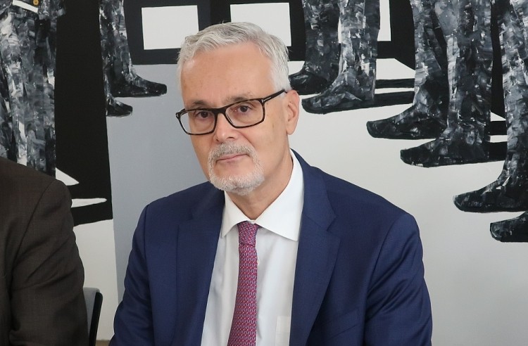 Đại sứ CHLB Đức tại Việt Nam Guido Hildner.. Đại sứ CHLB Đức tại Việt Nam Guido Hildner..
