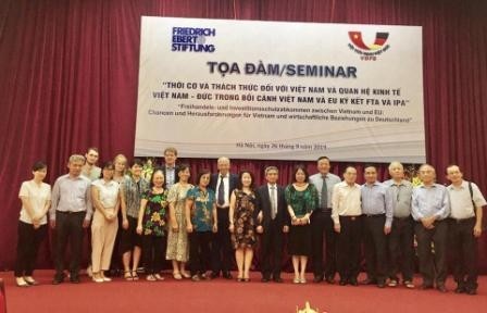“Thời cơ và thách thức đối với Việt Nam và quan hệ kinh tế Việt Nam - Đức trong bối cảnh Việt Nam và EU ký kết FTA và IPA” “Thời cơ và thách thức đối với Việt Nam và quan hệ kinh tế Việt Nam - Đức trong bối cảnh Việt Nam và EU ký kết FTA và IPA”