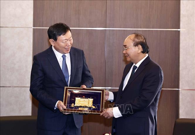 Chủ tịch nước Nguyễn Xuân Phúc tiếp lãnh đạo các tập đoàn lớn của Hàn Quốc Chú thích ảnh