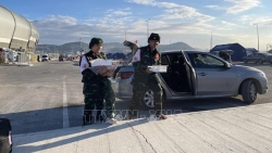«Вьетнамские солдаты в белых халатах»