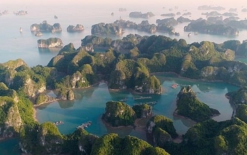 guides to spend weekend travelling lan ha bay the masterpiece of vietnam nature