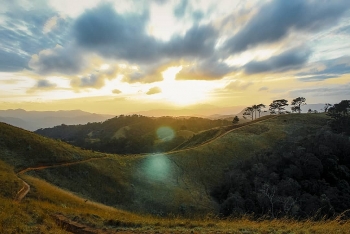 ta nang phan dung the most beautiful trekking trail in vietnam
