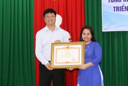 lien hiep tuyen quang tang qua tet cho doi tuong chinh sach gia dinh hoan canh kho khan