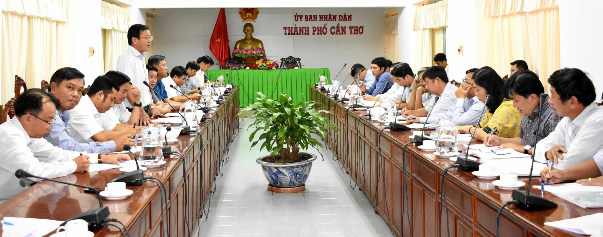 Kiểm tra, đôn đốc đẩy nhanh tiến độ thi công kè sông Cần Thơ kiem tra don doc day nhanh tien do thi cong ke song can tho