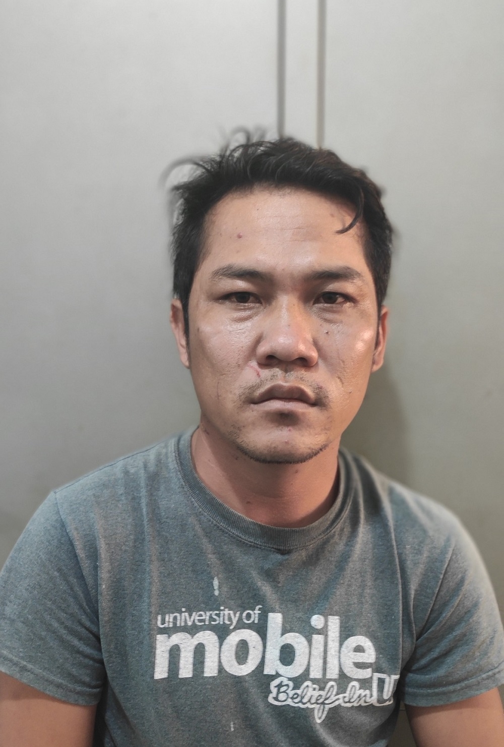 An Giang: Tạm giữ đối tượng liên quan đường dây đưa người xuất, nhập cảnh trái phép An Giang: Tạm giữ đối tượng liên quan đường dây đưa người xuất, nhập cảnh trái phép