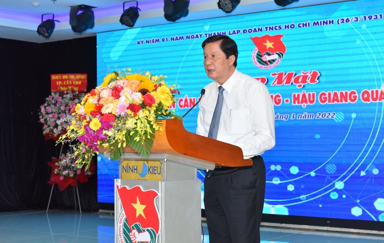 Họp mặt truyền thống cán bộ Đoàn: Cần Thơ - Hậu Giang - Sóc Trăng qua các thời kỳ Họp mặt truyền thống cán bộ Đoàn: Cần Thơ - Hậu Giang - Sóc Trăng qua các thời kỳ