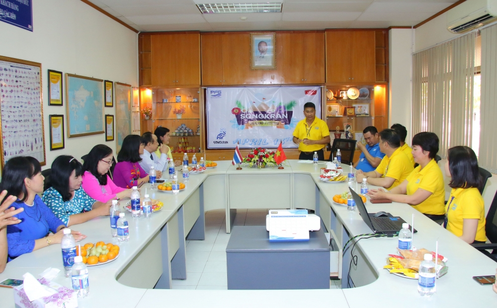Liên hiệp Cần Thơ: Thăm và chúc mừng năm mới doanh nghiệp Thái Lan nhân dịp Tết Songkran Liên hiệp Cần Thơ: Thăm và chúc mừng năm mới doanh nghiệp Thái Lan nhân dịp Tết Songkran