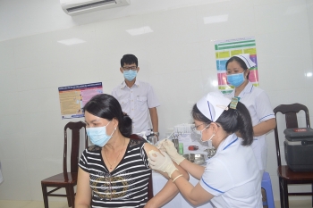 Hà Nội sẽ chuẩn bị 1.200 dây chuyền tiêm vaccine cho người dân