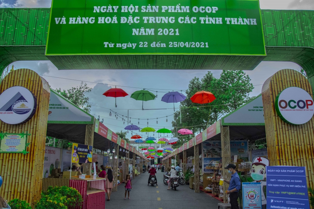 An Giang: khai mạc Ngày hội sản phẩm OCOP và hàng hóa đặc trưng các tỉnh, thành năm 2021 An Giang: khai mạc Ngày hội sản phẩm OCOP và hàng hóa đặc trưng các tỉnh, thành năm 2021
