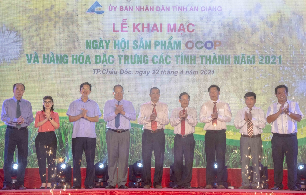 An Giang: khai mạc Ngày hội sản phẩm OCOP và hàng hóa đặc trưng các tỉnh, thành năm 2021 An Giang: khai mạc Ngày hội sản phẩm OCOP và hàng hóa đặc trưng các tỉnh, thành năm 2021