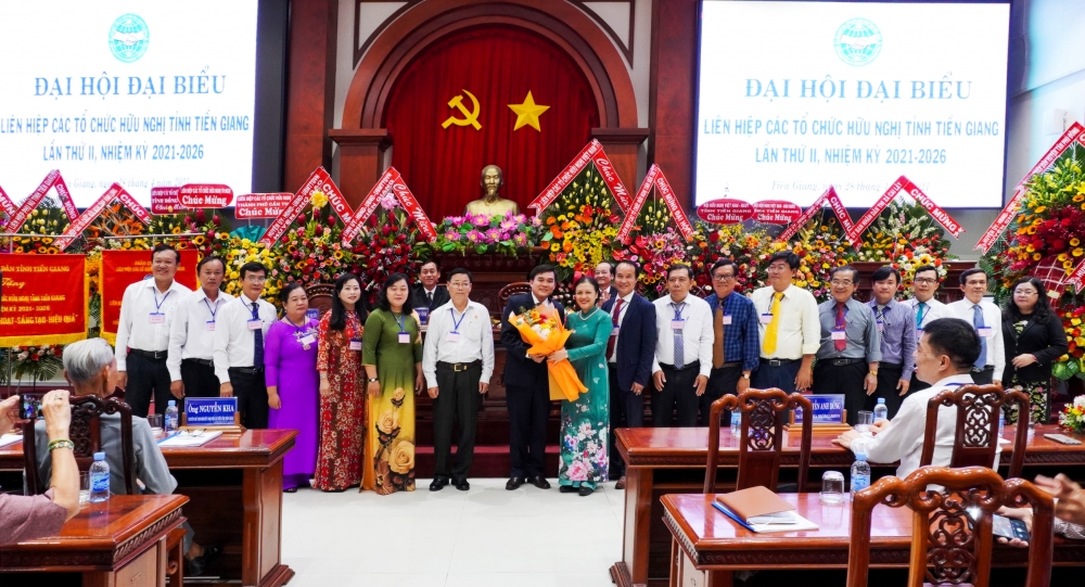 Ông Nguyễn Văn Mười - Phó Chủ tịch UBND tỉnh được bầu kiêm nhiệm giữ chức Chủ tịch Liên hiệp Tiền Giang Ông Nguyễn Văn Mười - Phó Chủ tịch UBND tỉnh được bầu kiêm nhiệm giữ chức Chủ tịch Liên hiệp Tiền Giang