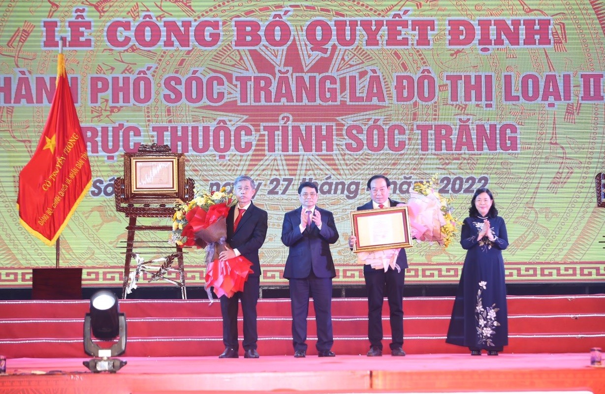 Thủ tướng Phạm Minh Chính: Sóc Trăng cần phát huy ý thức tự lực, tự cường và khát vọng vươn lên Thủ tướng Phạm Minh Chính: Sóc Trăng cần phát huy ý thức tự lực, tự cường và khát vọng vươn lên