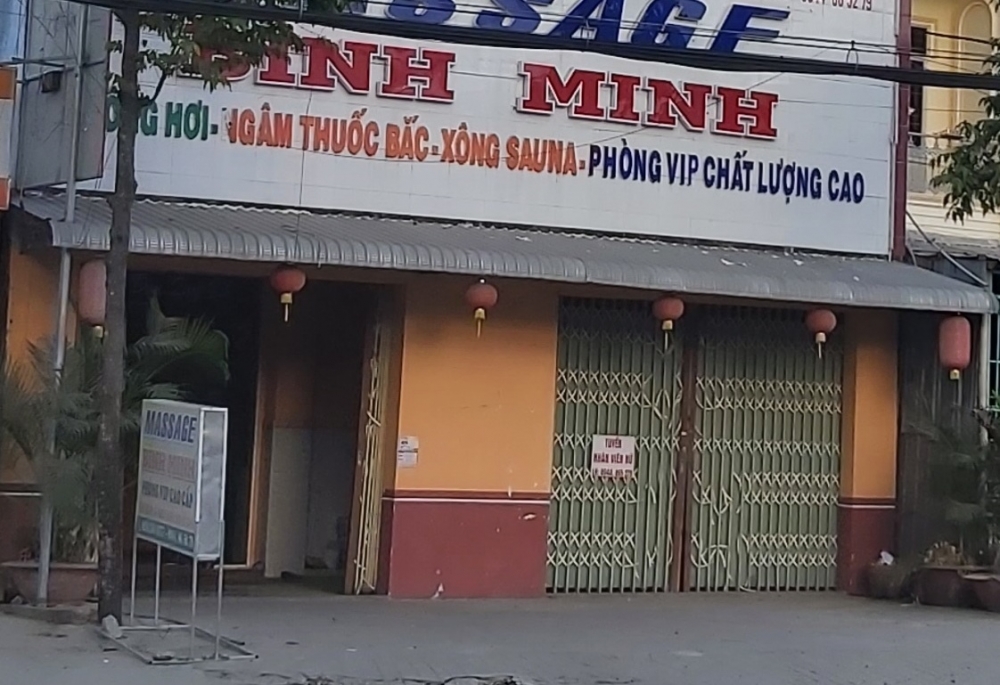 Cà Mau: Phát hiện nhân viên 2 cơ sở massage bán dâm cho khách Cà Mau: Phát hiện nhân viên 2 cơ sở massage bán dâm cho khách