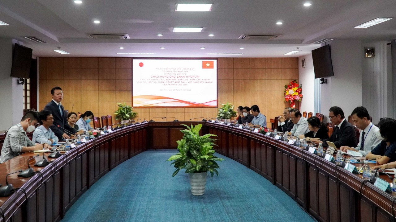 Cần Thơ đẩy mạnh quan hệ hợp tác hữu nghị với vùng Kansai (Nhật Bản) Cần Thơ đẩy mạnh quan hệ hợp tác hữu nghị với vùng Kansai (Nhật Bản)